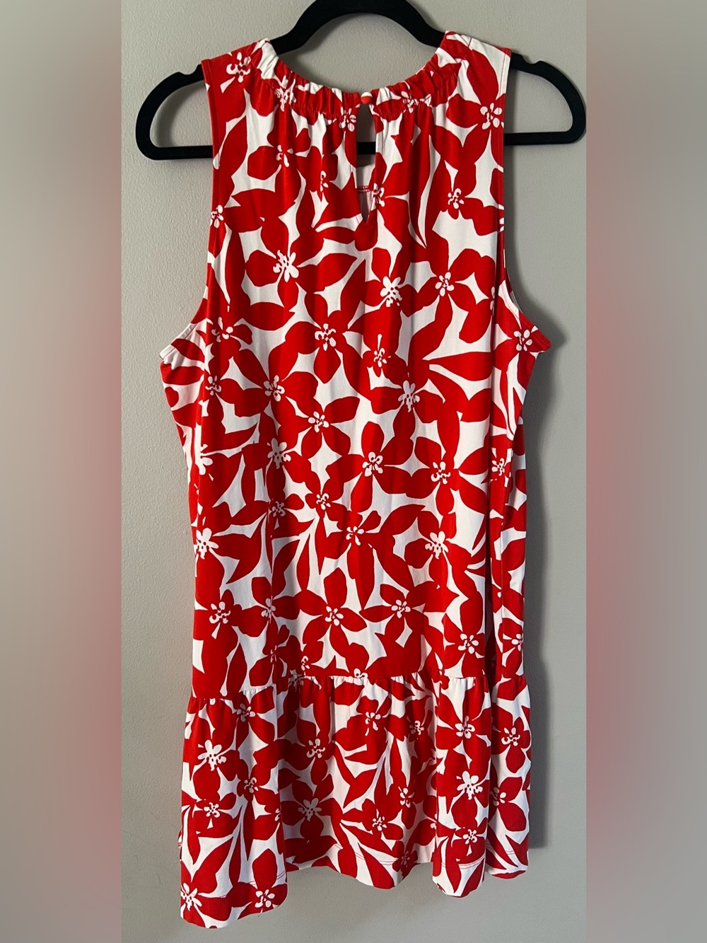 LOFT Red and White Floral Sleeveless Camisole - Picture 2 of 4